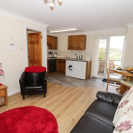 Bodegri Cottage Llanfflewyn Esterno foto