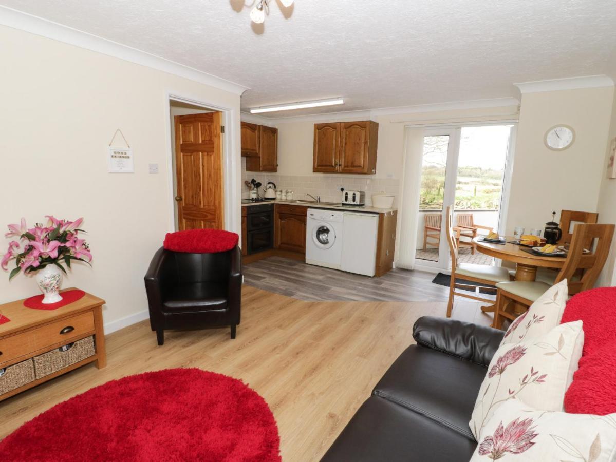 Bodegri Cottage Llanfflewyn Esterno foto