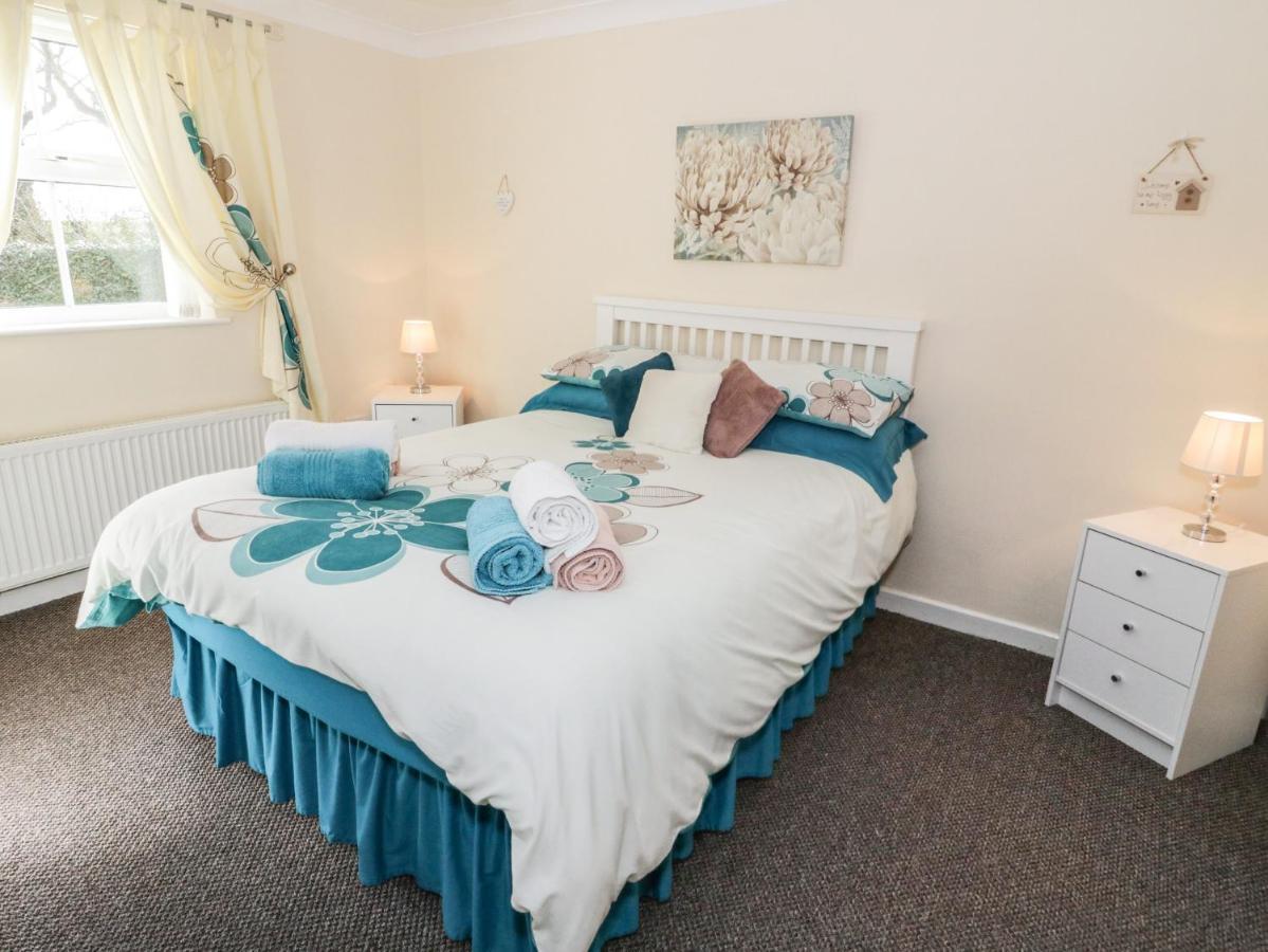 Bodegri Cottage Llanfflewyn Esterno foto